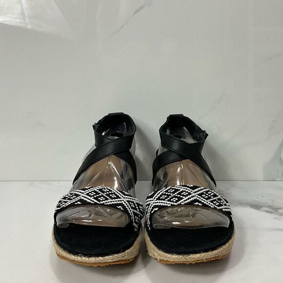 EDDIE BAUER Platform Strappy Sandals - Picture 5 of 7